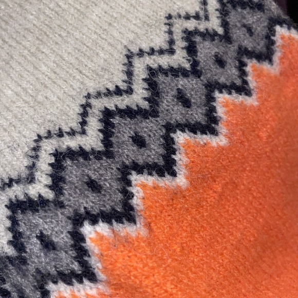 All is Fair Isle in Love Sweater Off Shoulder Grey Women's Size Small - Picture 6 of 6